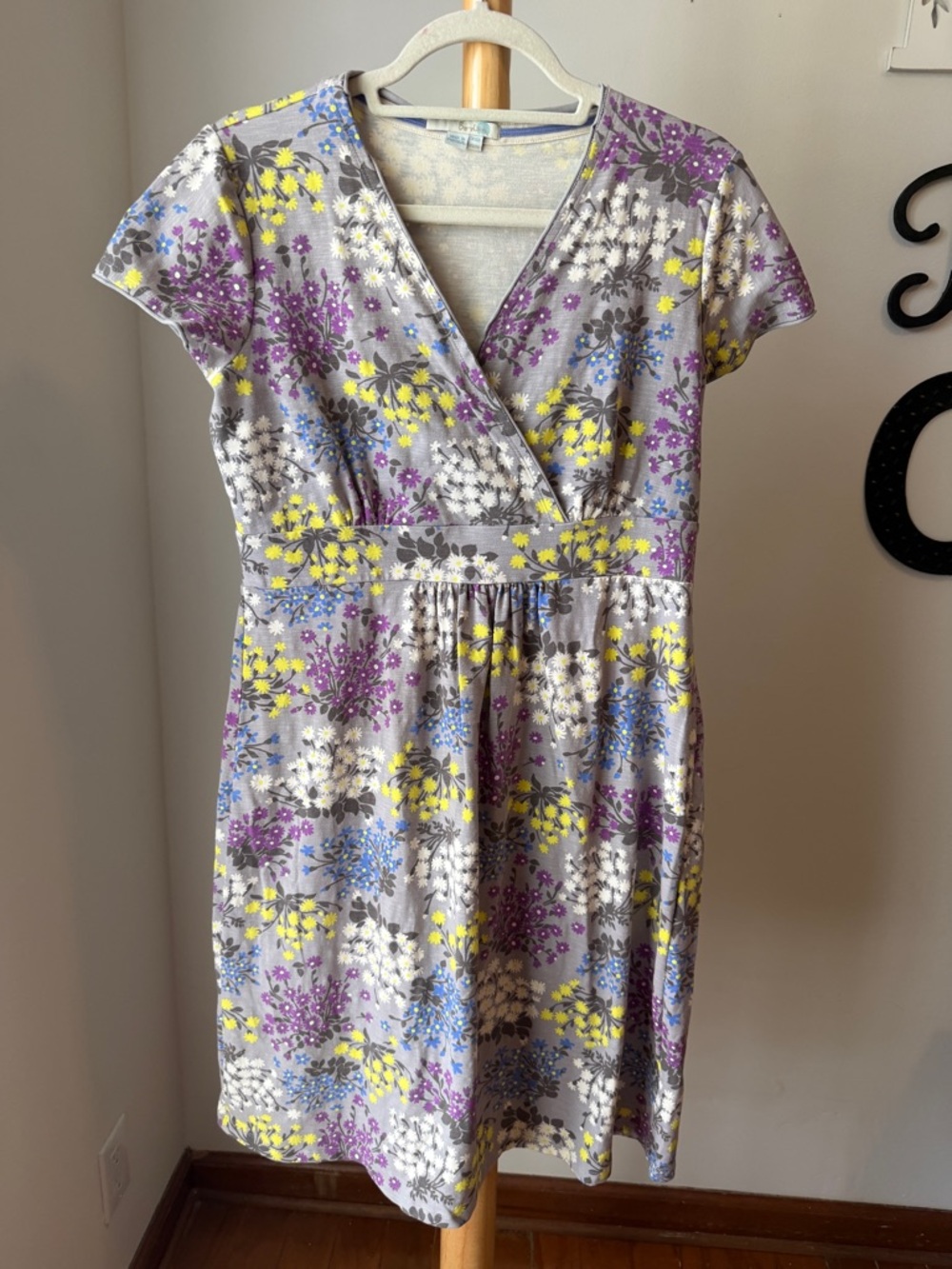 Boden Short Sleeve Faux Wrap Dress Lavender Floral Size 12